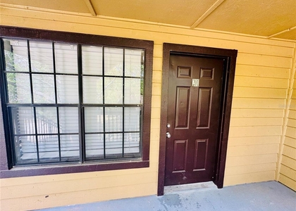 385 Woodside Drive - Photo 1