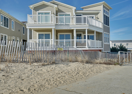 209 Beachfront - Photo 1