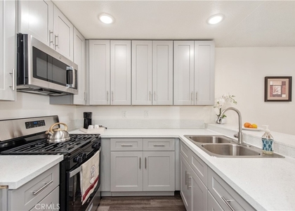 450 E 4th - Photo 1