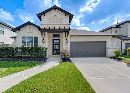 1930 Creekwood Cove - Photo 1