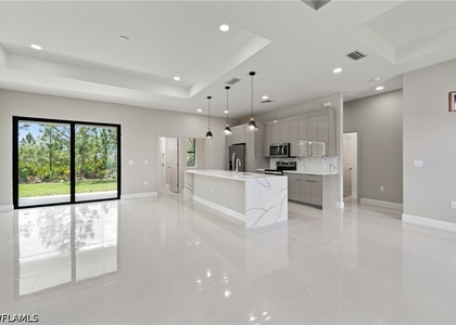 2903 37th Street W - Photo 1