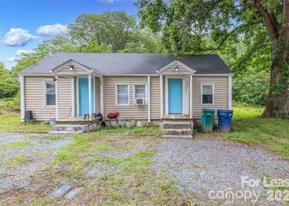 1022 Wood Street - Photo 1