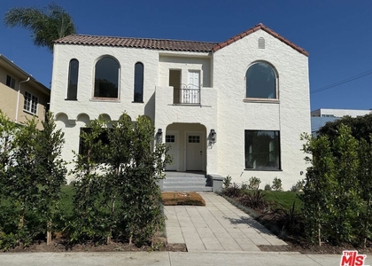 900 N Alfred Street - Photo 1