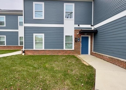 4909 Hamilton Avenue - Photo 1