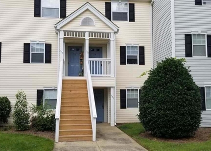 131 Kingsbury Drive - Photo 1