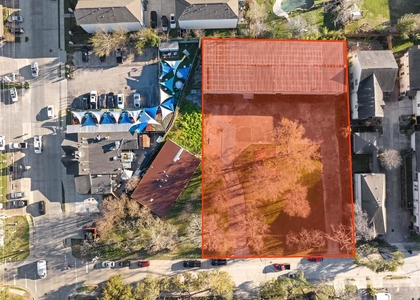 911 Fisher Street - Photo 1