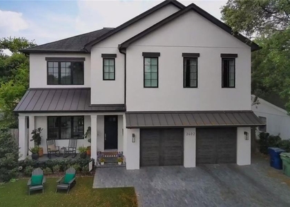2402 W Parkland Boulevard - Photo 1