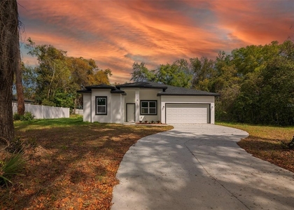 1221 Sw 5th Street - Photo 1
