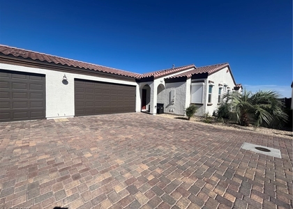 1533 Franklin Lane - Photo 1