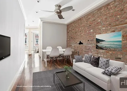 Mulberry Street - Photo 1