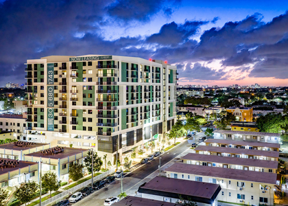 450 Sw 5th Street - Photo 1