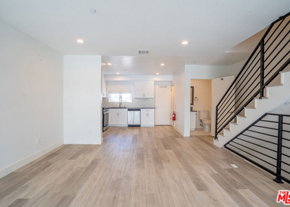 608 N Gramercy Place - Photo 1