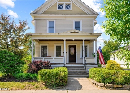 162 Lake Avenue - Photo 1