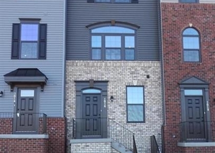 1016 Trestle Drive - Photo 1