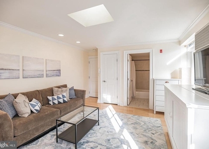 1716 Pine Street - Photo 1