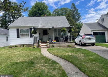 105 Breslin Avenue - Photo 1