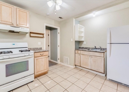 609 Cottonwood St - Photo 1