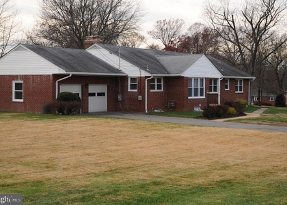 16632 Alden Avenue - Photo 1