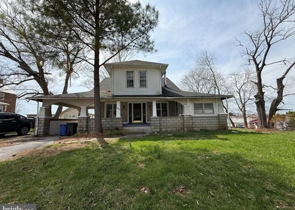 3502 Littlestown Pike - Photo 1