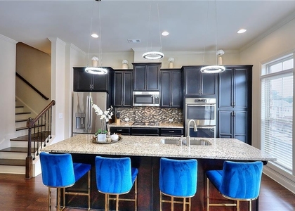 1306 Harris Way - Photo 1