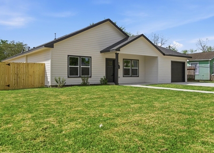 7040 Kinney Street - Photo 1