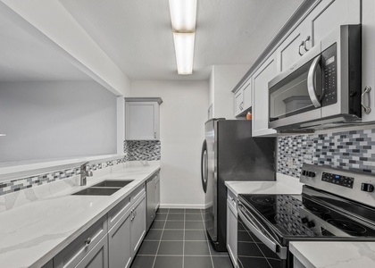 3124 Holly Hall Street - Photo 1
