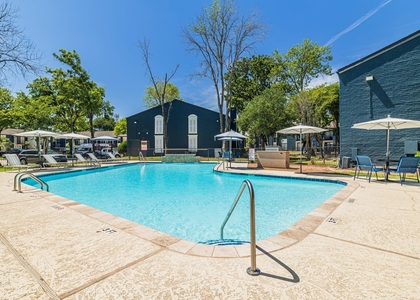 200 Hallow Tree Lane - Photo 1