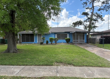 5914 Ridgeway Drive - Photo 1