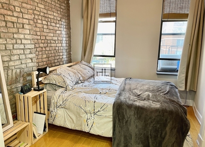 Second Avenue - Photo 1