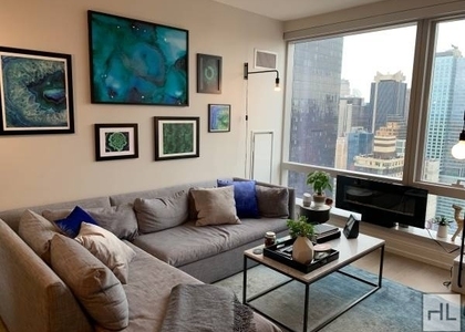 10th Avenue - Photo 1