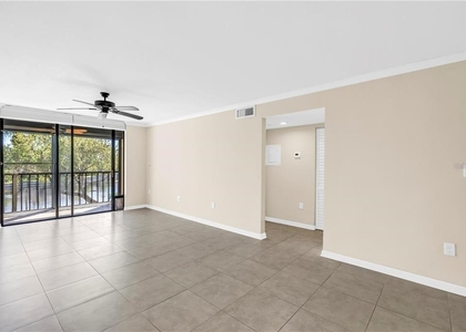 1320 Pasadena Avenue S - Photo 1