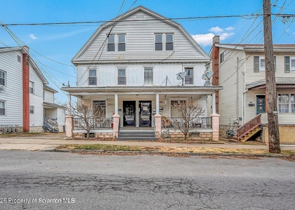 402 Scott Street - Photo 1