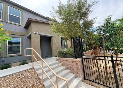 4824 Orchid Ridge Avenue - Photo 1