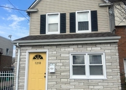 1210 Roselle St - Photo 1