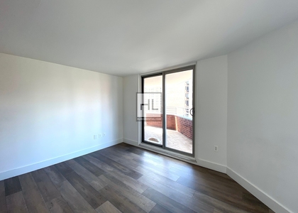 Second Avenue - Photo 1