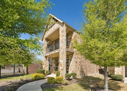 628 Club Drive - Photo 1