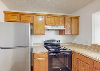 404 Truman Street - Photo 1