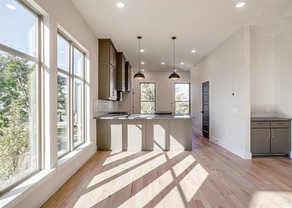 2820 Weisenberger Street - Photo 1
