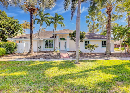 1176 Staghorn Street - Photo 1