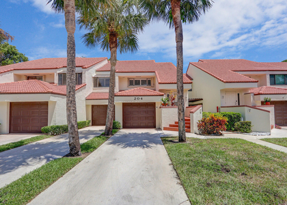 204 Sea Oats Drive - Photo 1