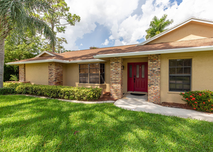 1123 Northumberland Court - Photo 1