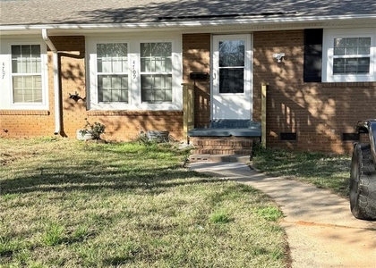 4707 Americana Avenue - Photo 1
