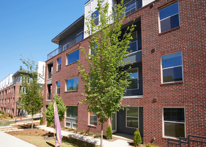 680 Hamilton Ave Se - Photo 1
