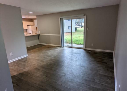 833 Applewood Lane - Photo 1