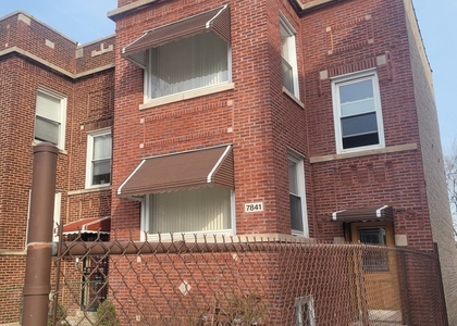 7841 S Loomis Boulevard - Photo 1