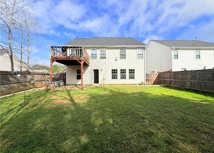 893 Hawthorn Lane - Photo 1