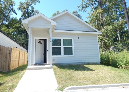 230 Northlawn - Photo 1