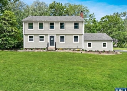 204 Deerfield - Photo 1
