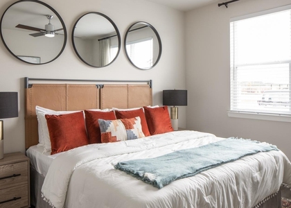 12111 Main Street - Photo 1