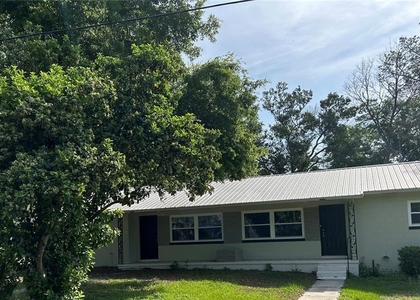 1643 Ne 16th Avenue - Photo 1